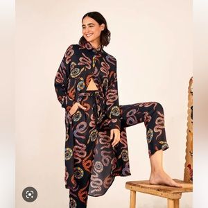 BNWT Farm Rio Wild Life Snake Pants